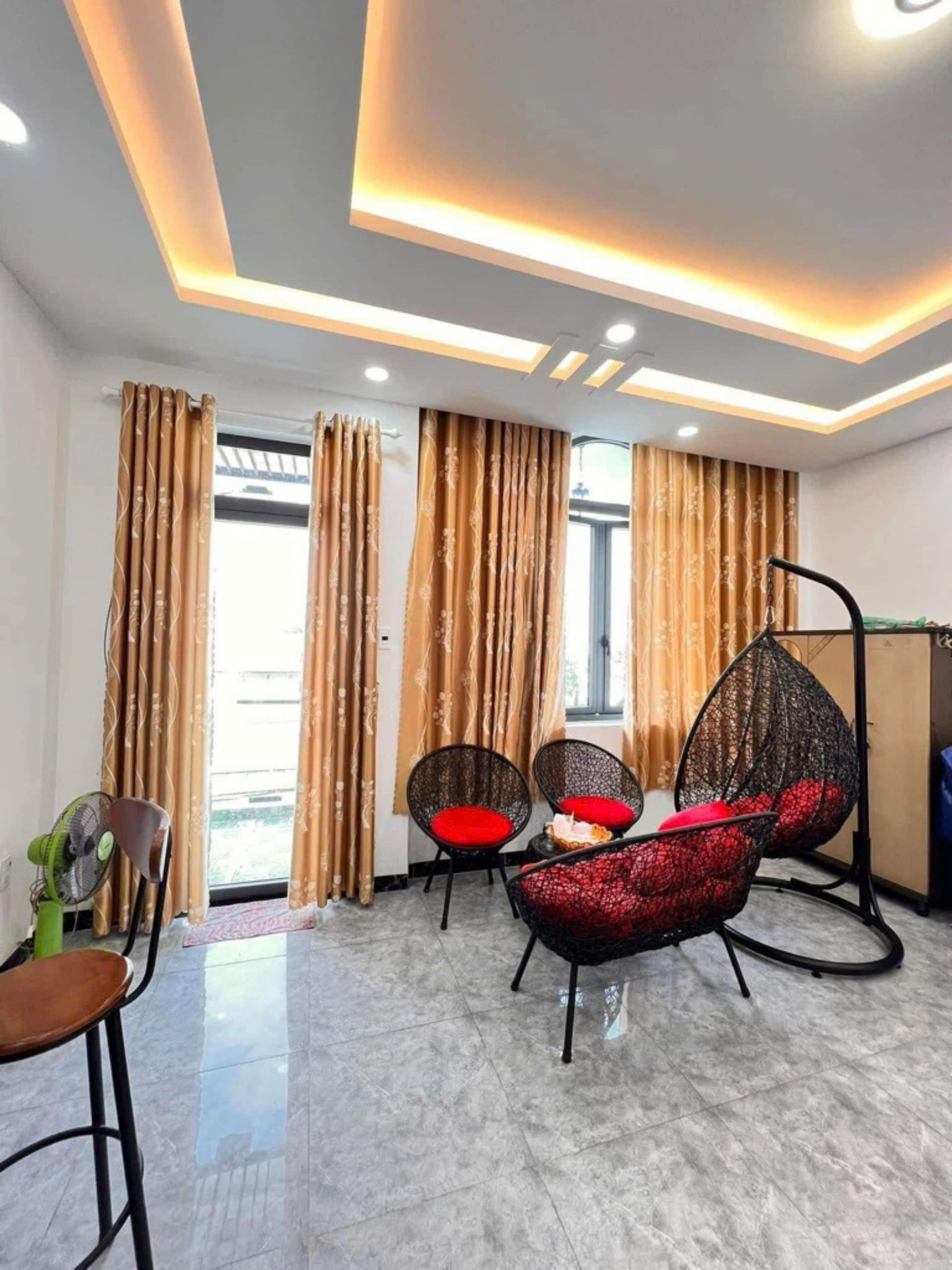 z5812810021706_9f4936f90d9b3ef5d79879594539e889