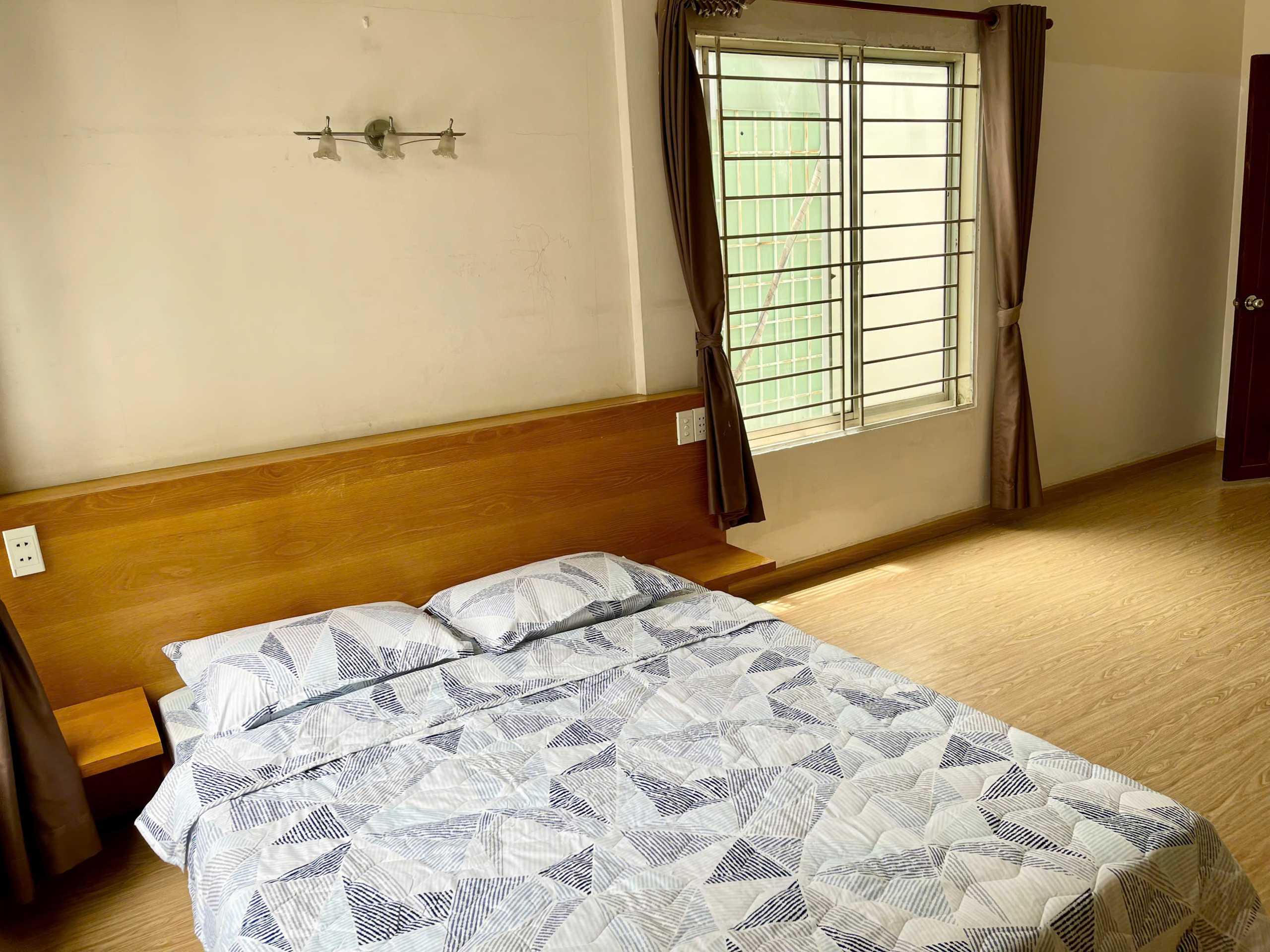 z5812833126179_ad08c93f2f96d96c5941f4b9c85f8b10