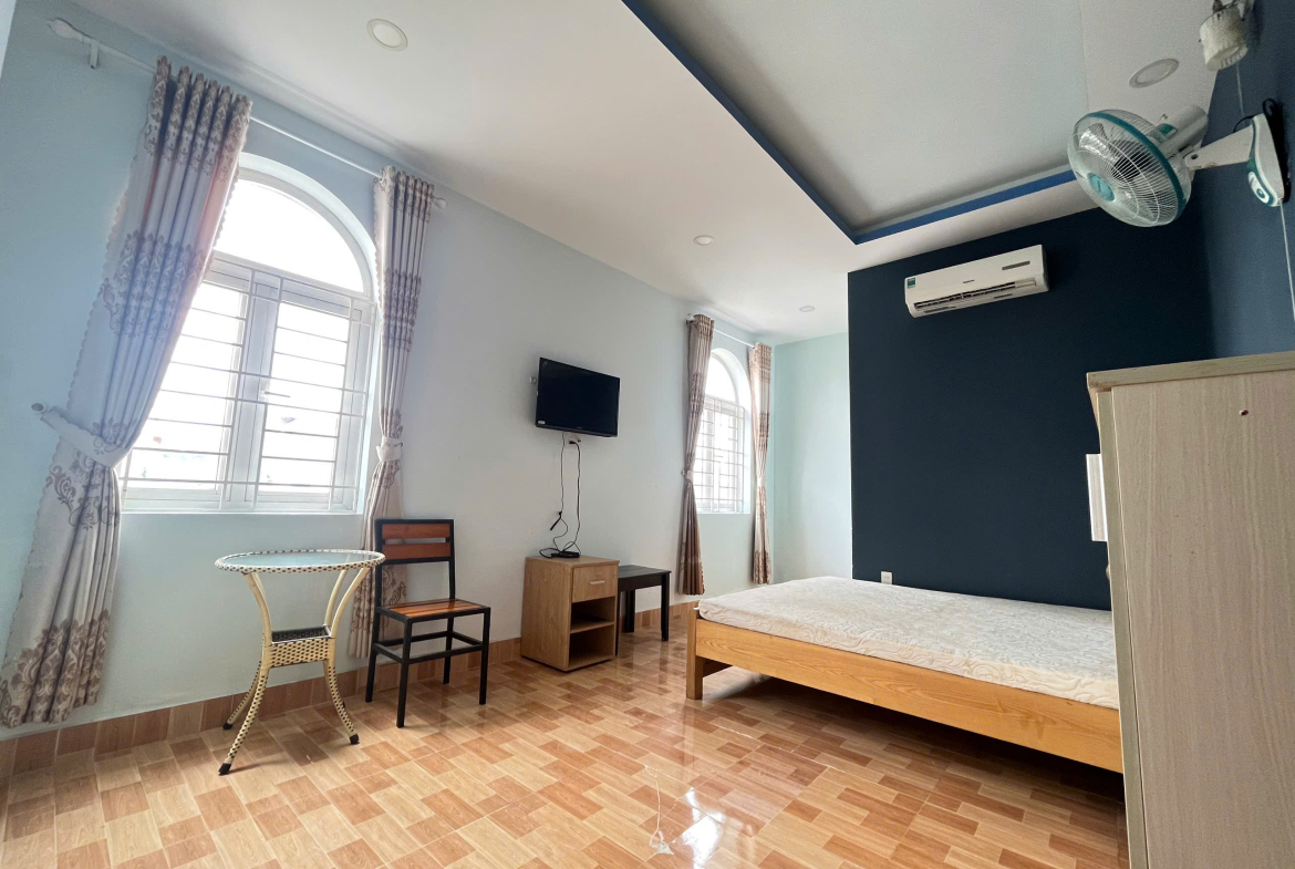 z5815852856777_e2a4426ebea4494dfbeeef39dfb9b288