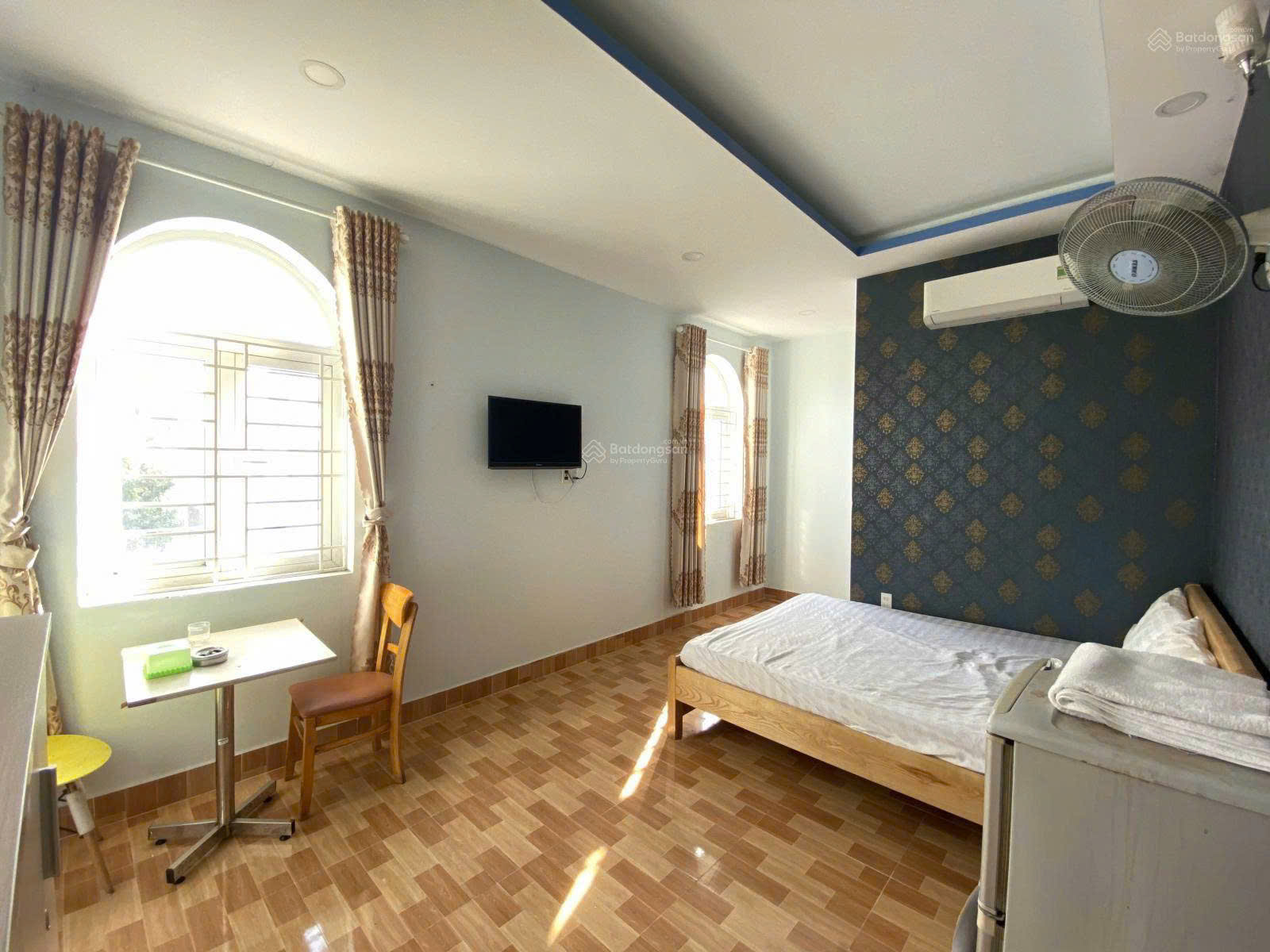 z5815852870479_433a972ace7f7e217526d85f68ee2f9b