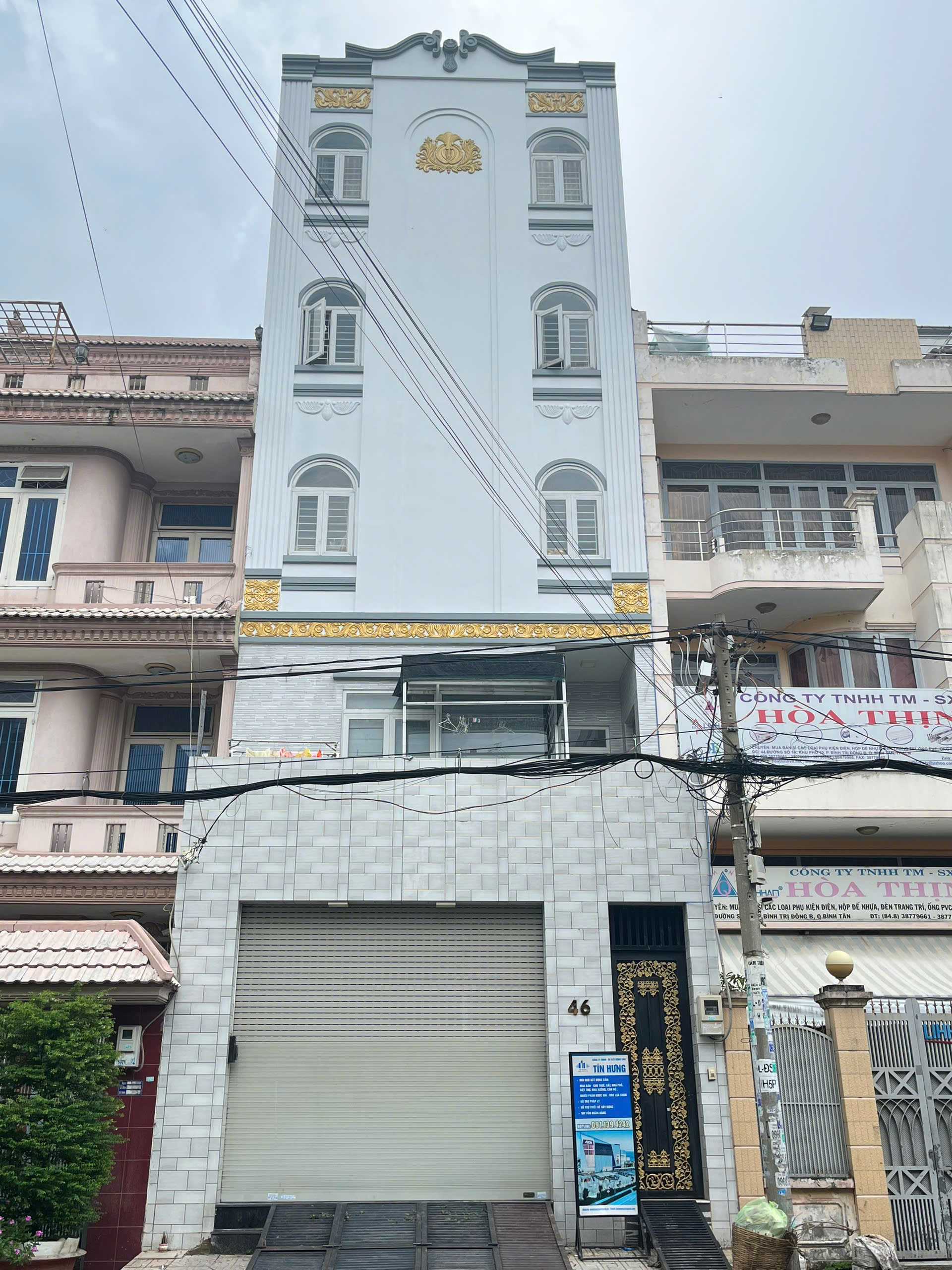 z5815852881647_250fc63f4529c344a8db3f216e90bad7