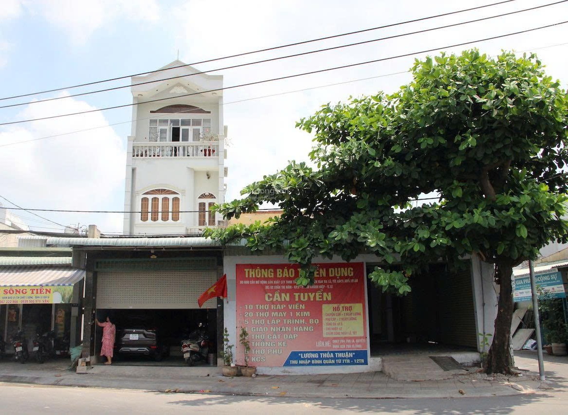 z5818420585717_6439f5620318499ed853daf260cd08c1