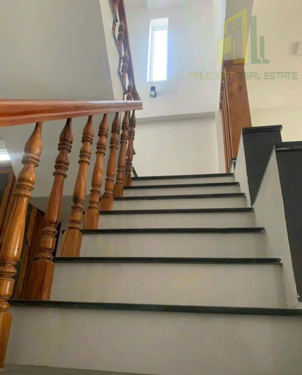 z5818646234602_69596cf7d6eff47eeede3dddb0fd7c86