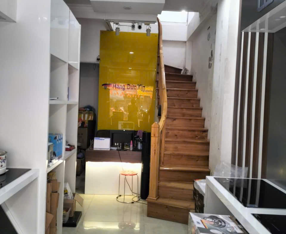 z5818942138897_4c0835b633822af04cd880b309794b32thaithinh