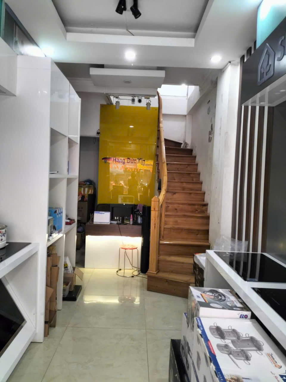 z5818942138897_4c0835b633822af04cd880b309794b32thaithinh