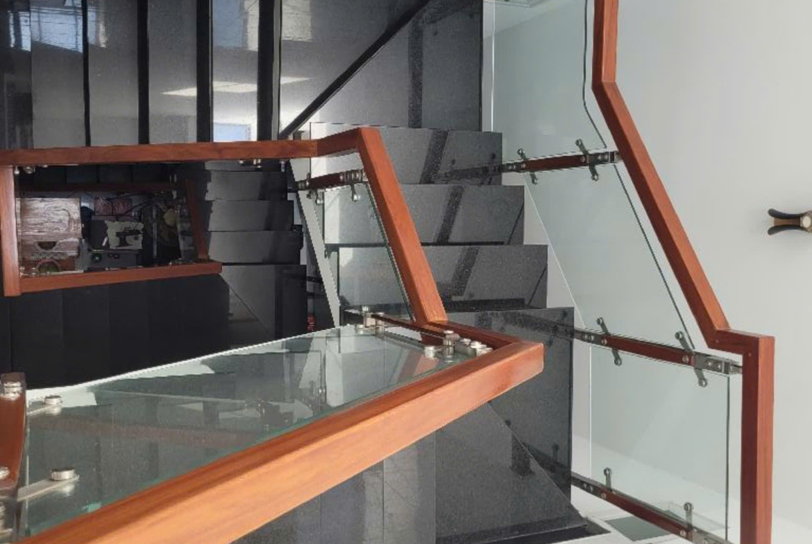 z5822860499657_449b94590ba8acd773bceb45c52ae97d