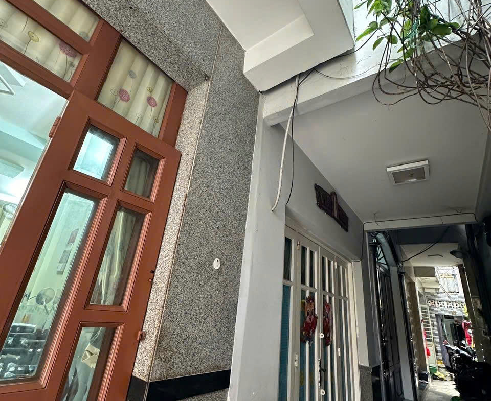 z5822900929173_136f51ca18fd6fd3231564de86b35a3e