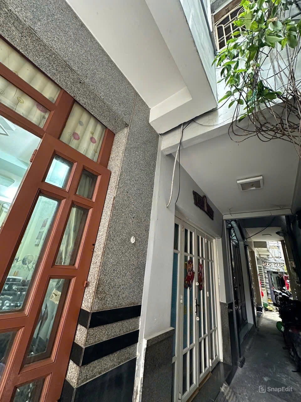 z5822900929173_136f51ca18fd6fd3231564de86b35a3e