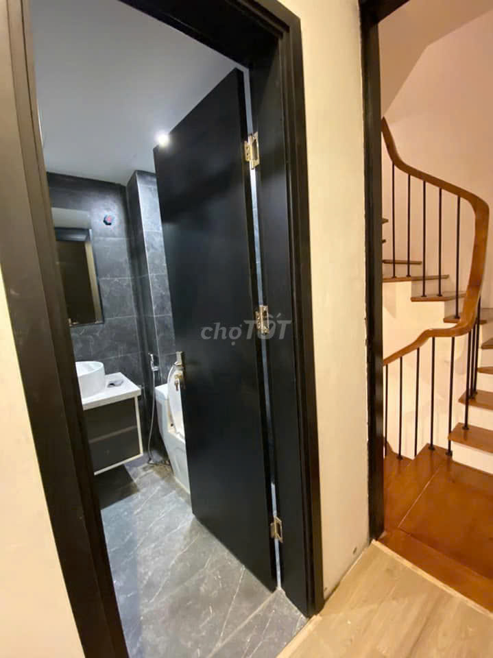 z5823194006000_c0d2f6feb901e4d1087c61882c16bc6e