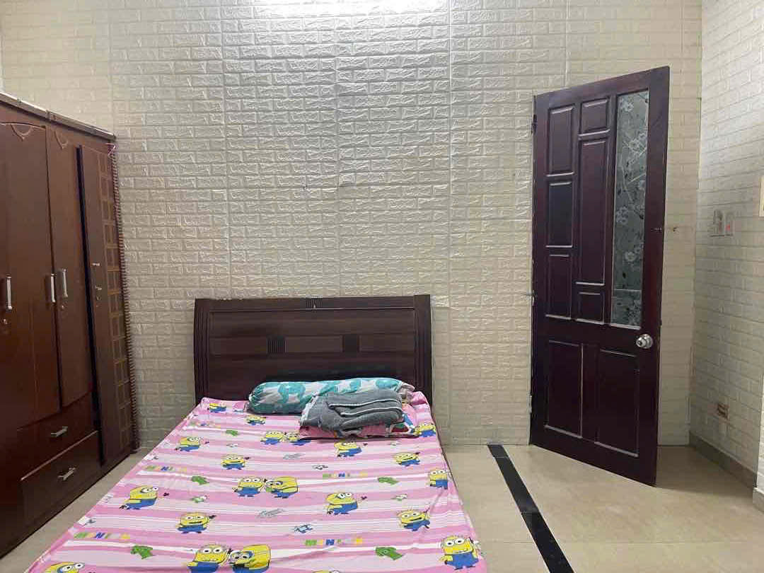 z5825569887650_133d2dc6f27855720bea6c25cdd5c1e9