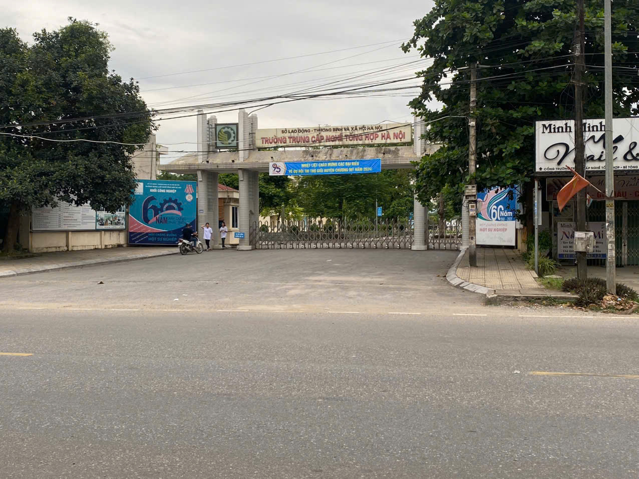 z5828541222327_ccf23e2d104dd243a9b41e0871f90e42