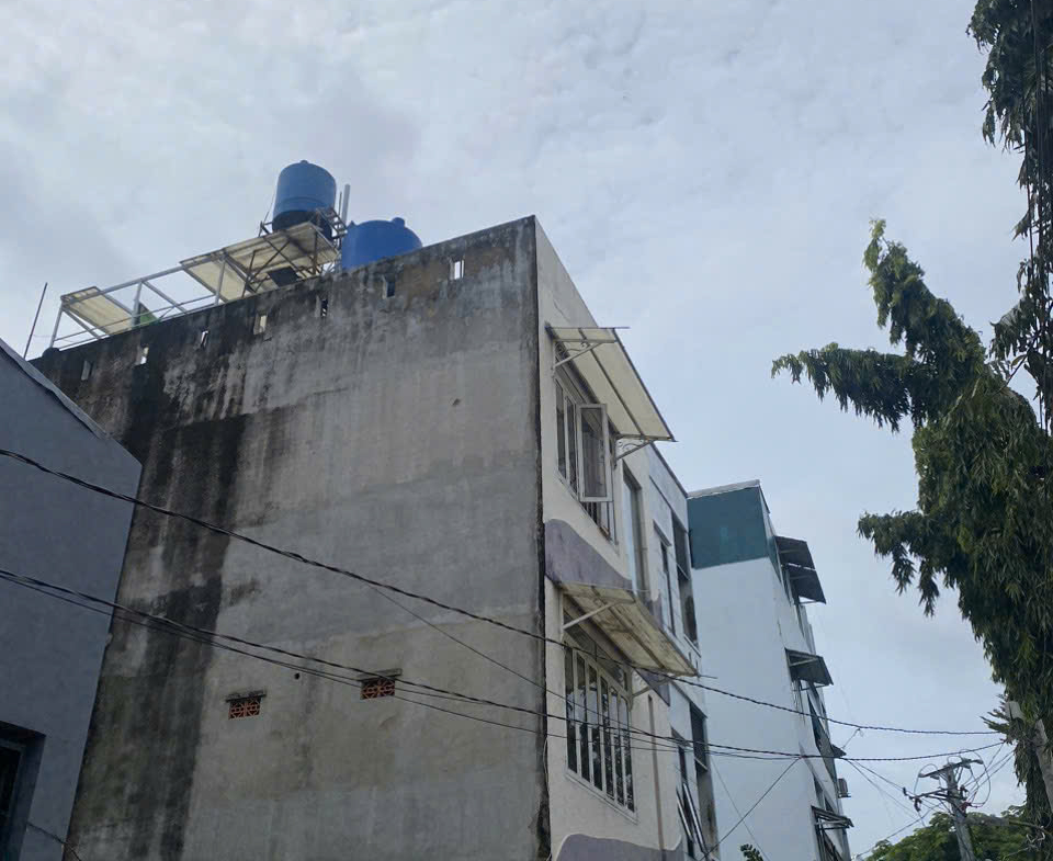 z5830211499881_620706e9f2e199f73ad6bbadc1283232