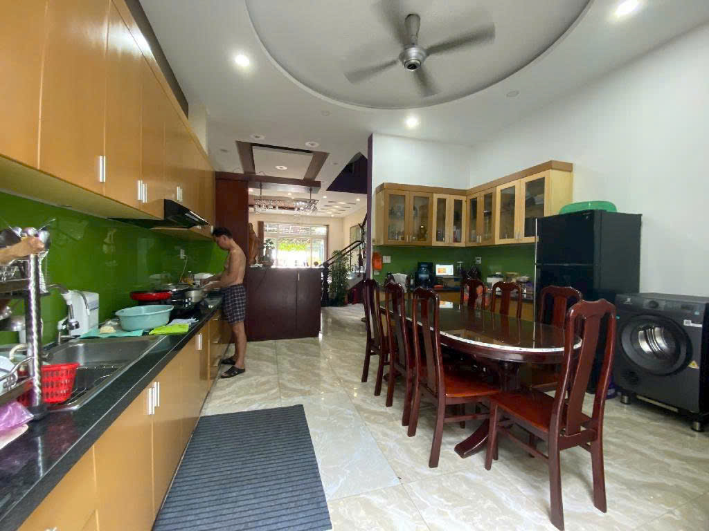 z5831804543520_c447dafc0be54877ba922afcfeb1768c