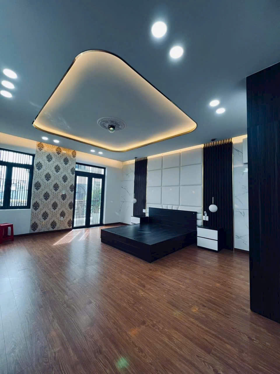 z5831805538885_b98336578fb998875847025bd246946b