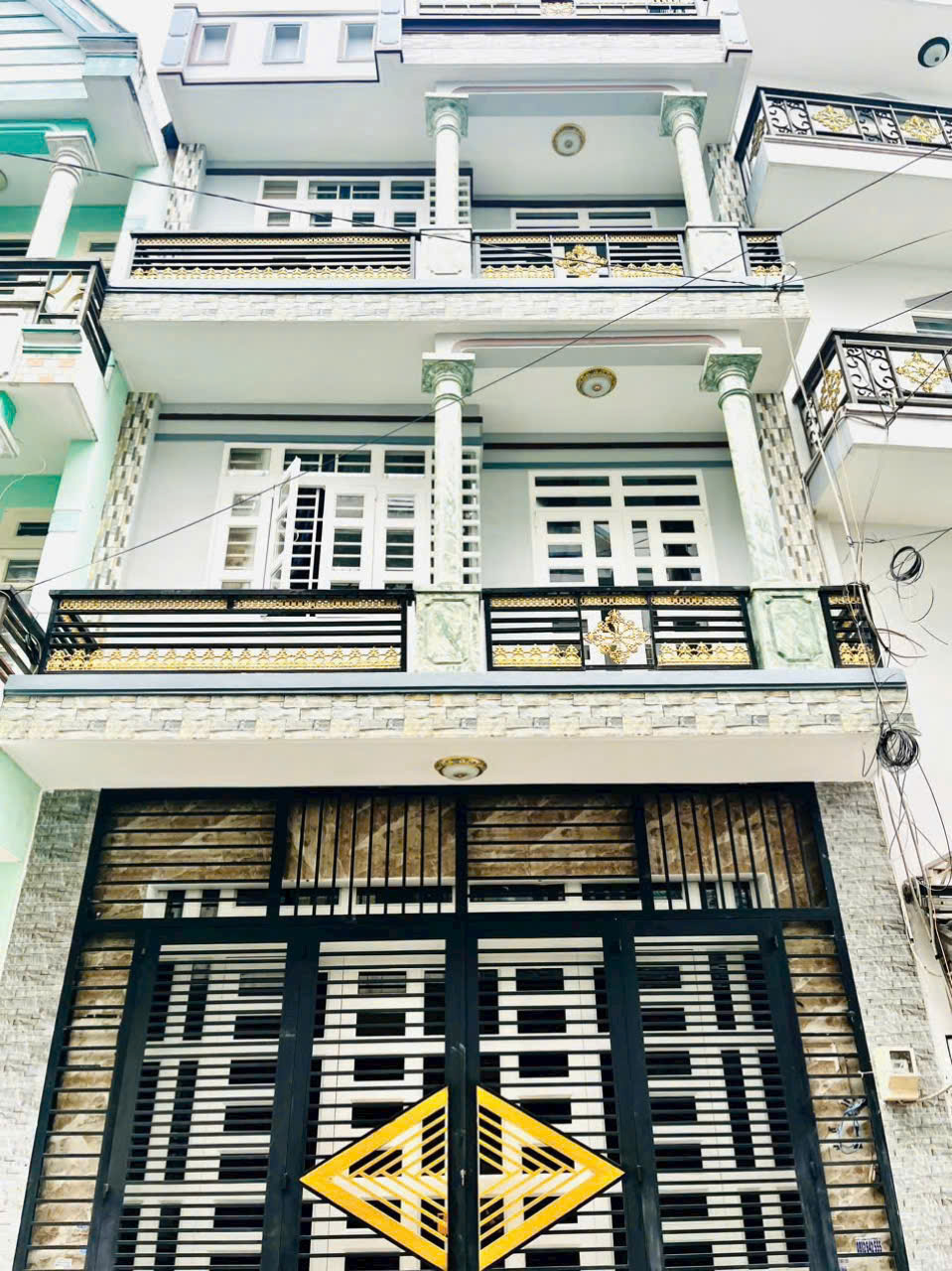 z5831813157429_260f0657fd1297dc63b709494f985ad1