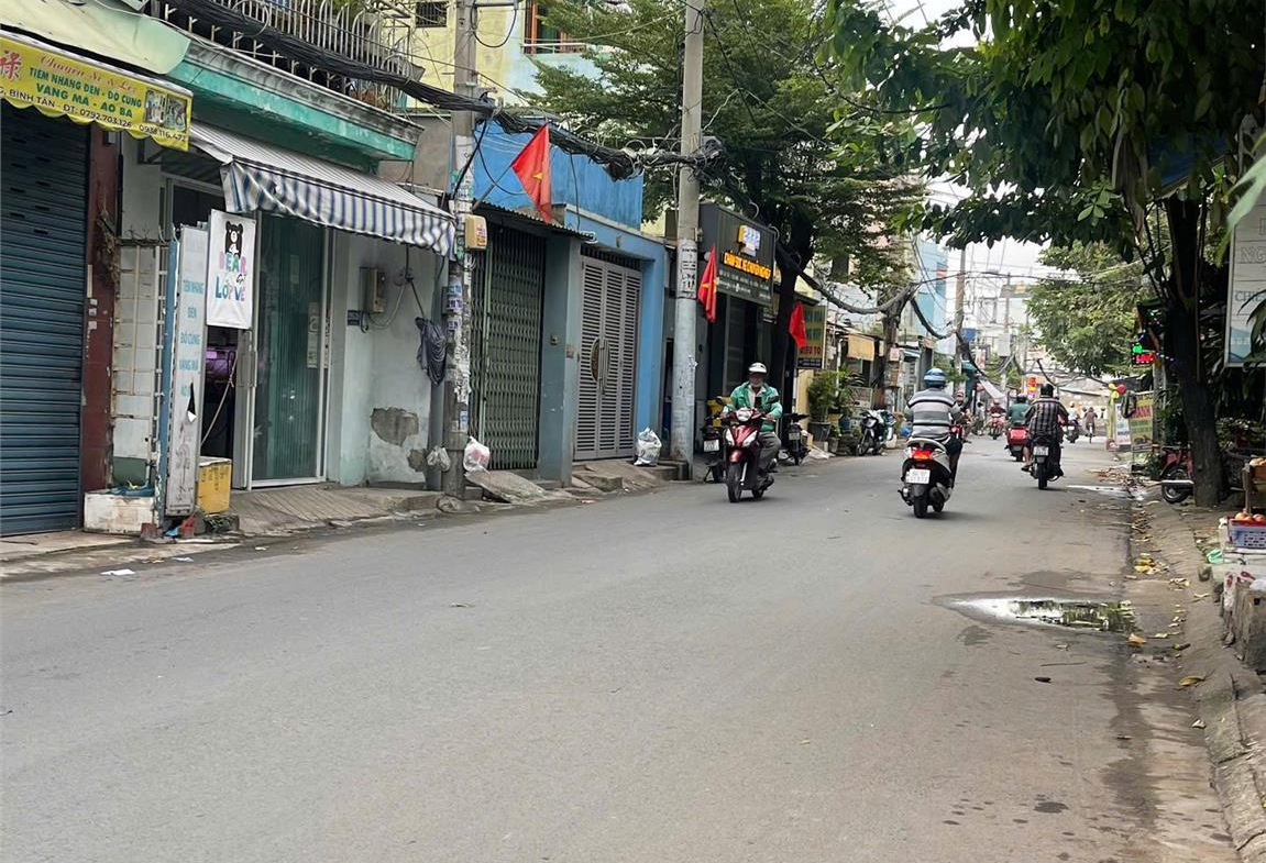 z5833936344323_12f58d42757b106de0e8e8c691f26814