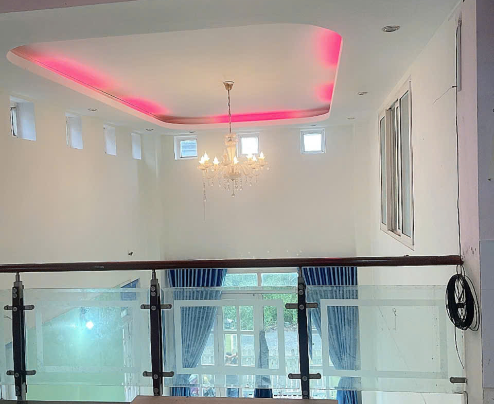 z5835417745114_ffc6aa30168f4a298963e8f053260f45