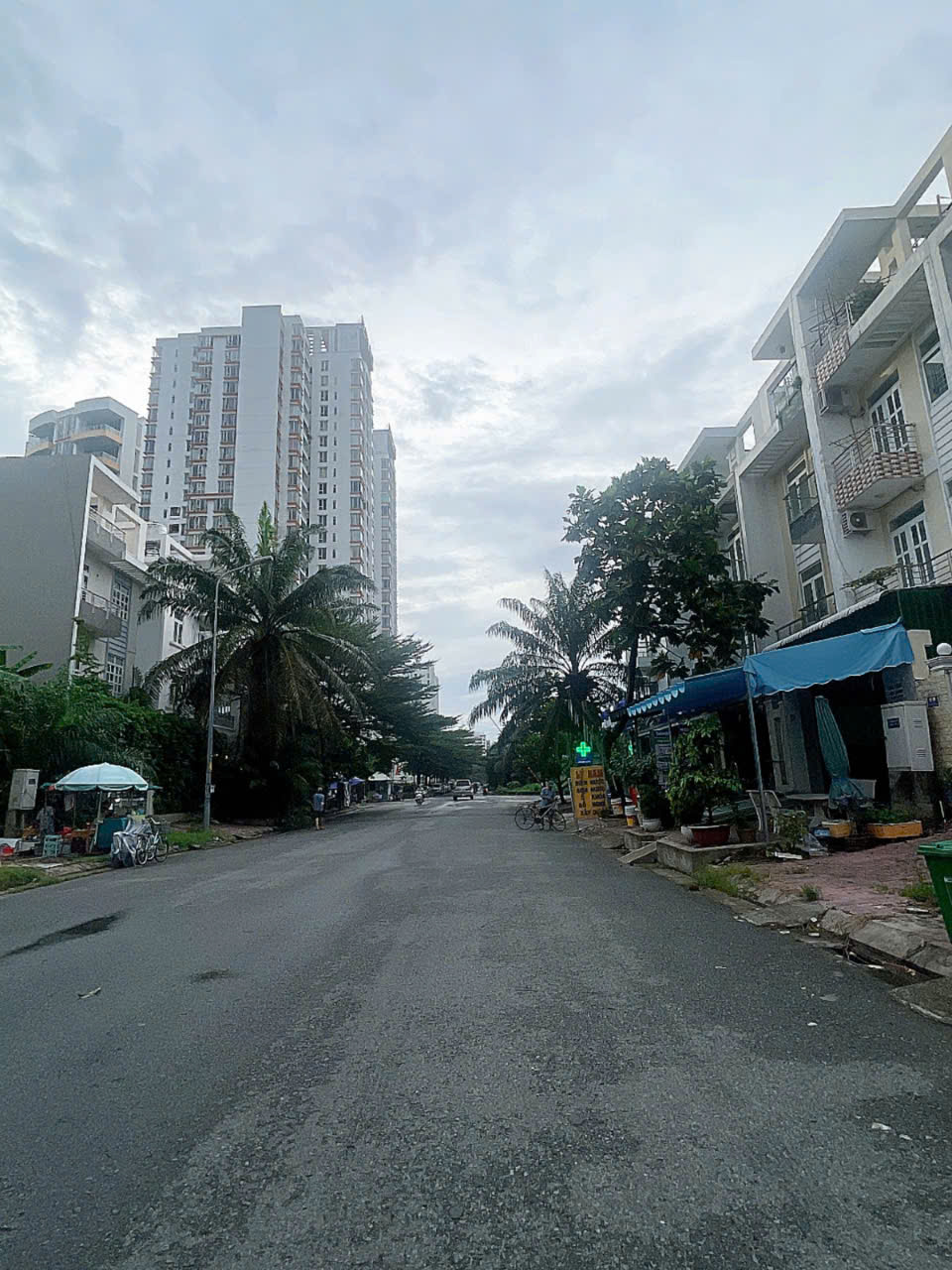 z5835417750771_86be733f08a6470fdeb086a0e8470565