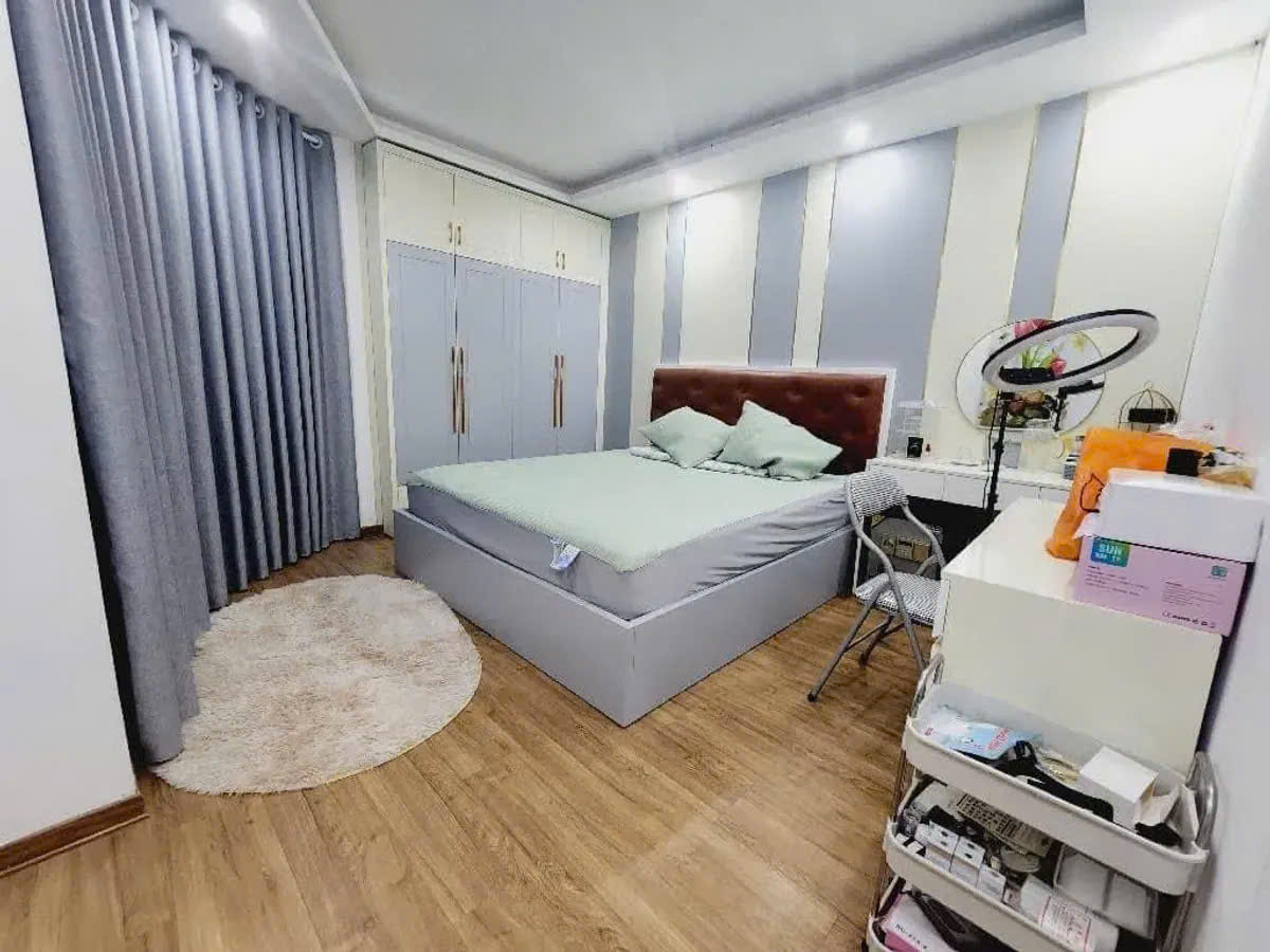 z5835631629830_9760f30d4eccc6f544b87f21a6dba247