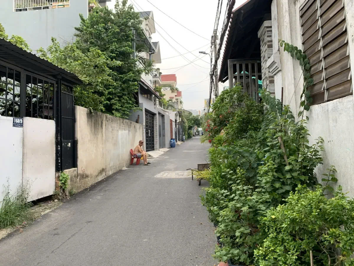 z5835781443453_88f052f70a27406ad7807d5929194cba