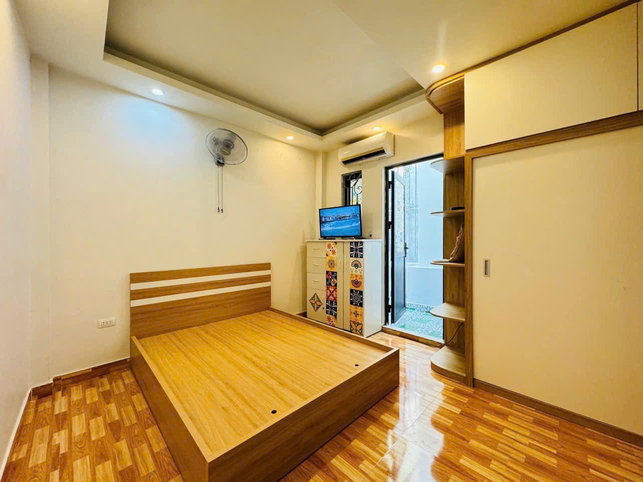 z5836207785755_40c50b5357d1c1d3700376f8eb5509e9