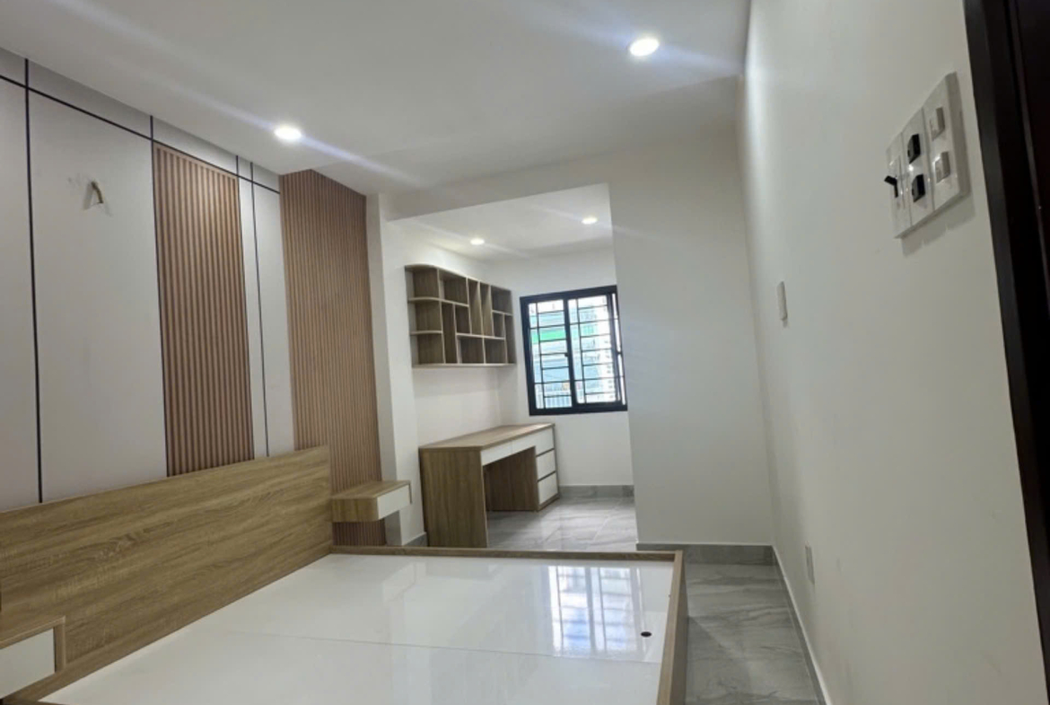 z5836974449205_237a10d874d104d08bdd4150e6f02def