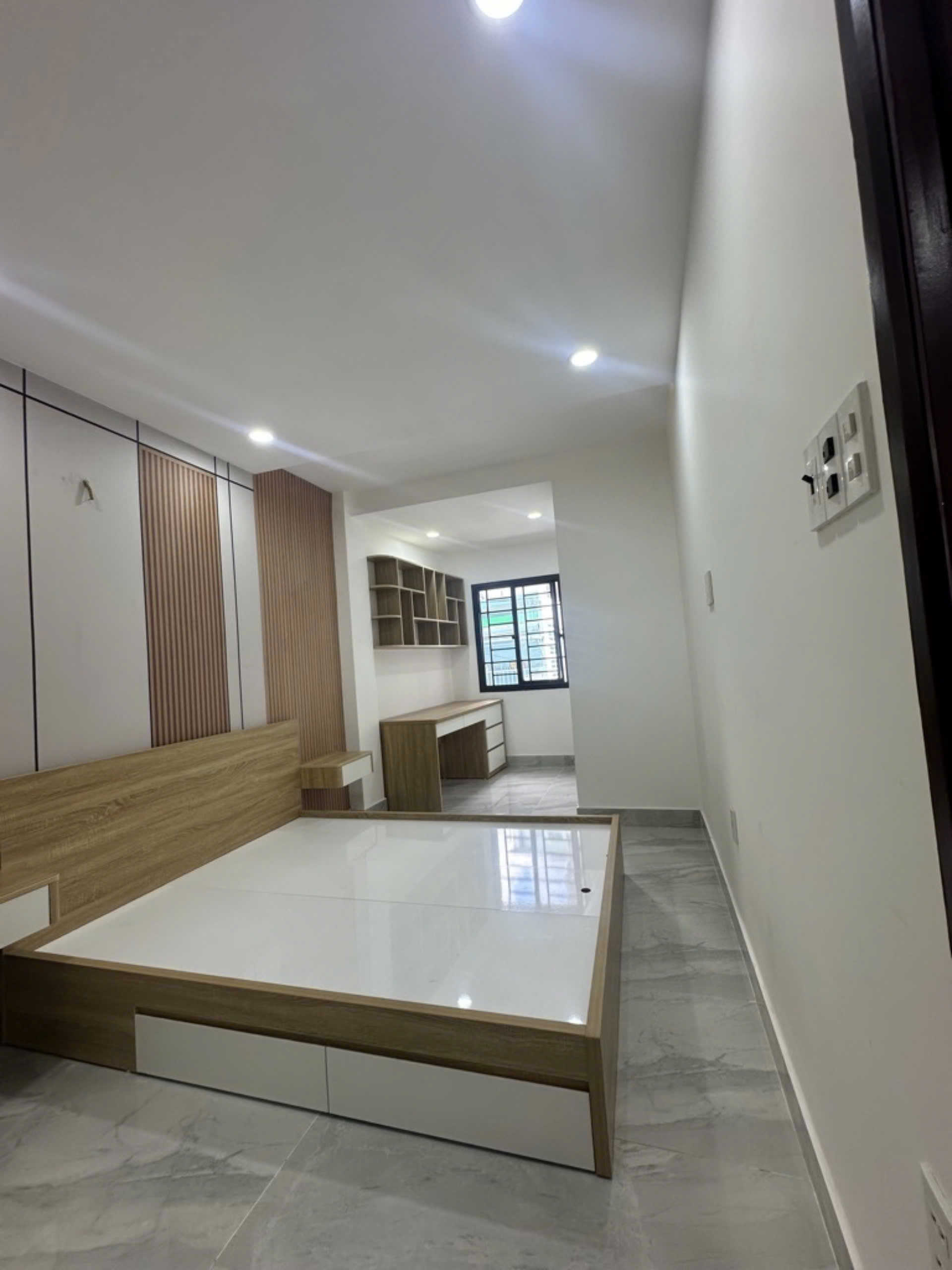 z5836974449205_237a10d874d104d08bdd4150e6f02def