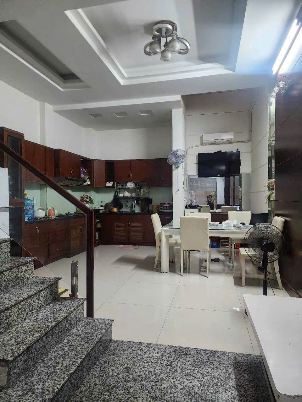 z5839387694110_81df3c9ba45e8e26e5b685c324bb42dc