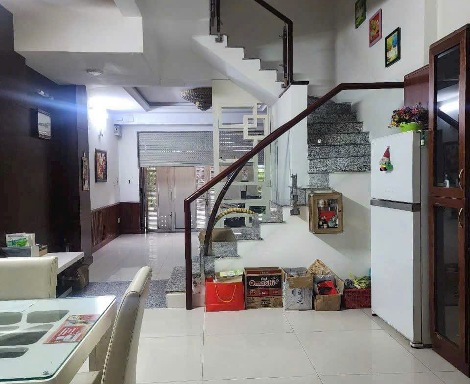 z5839387704243_d0e1ad9a08e636bd472a045706be4435