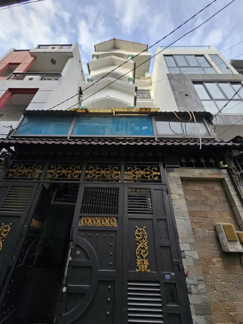 z5840495035605_7b6665b88c7a48b3f4eeedc16b8fb233