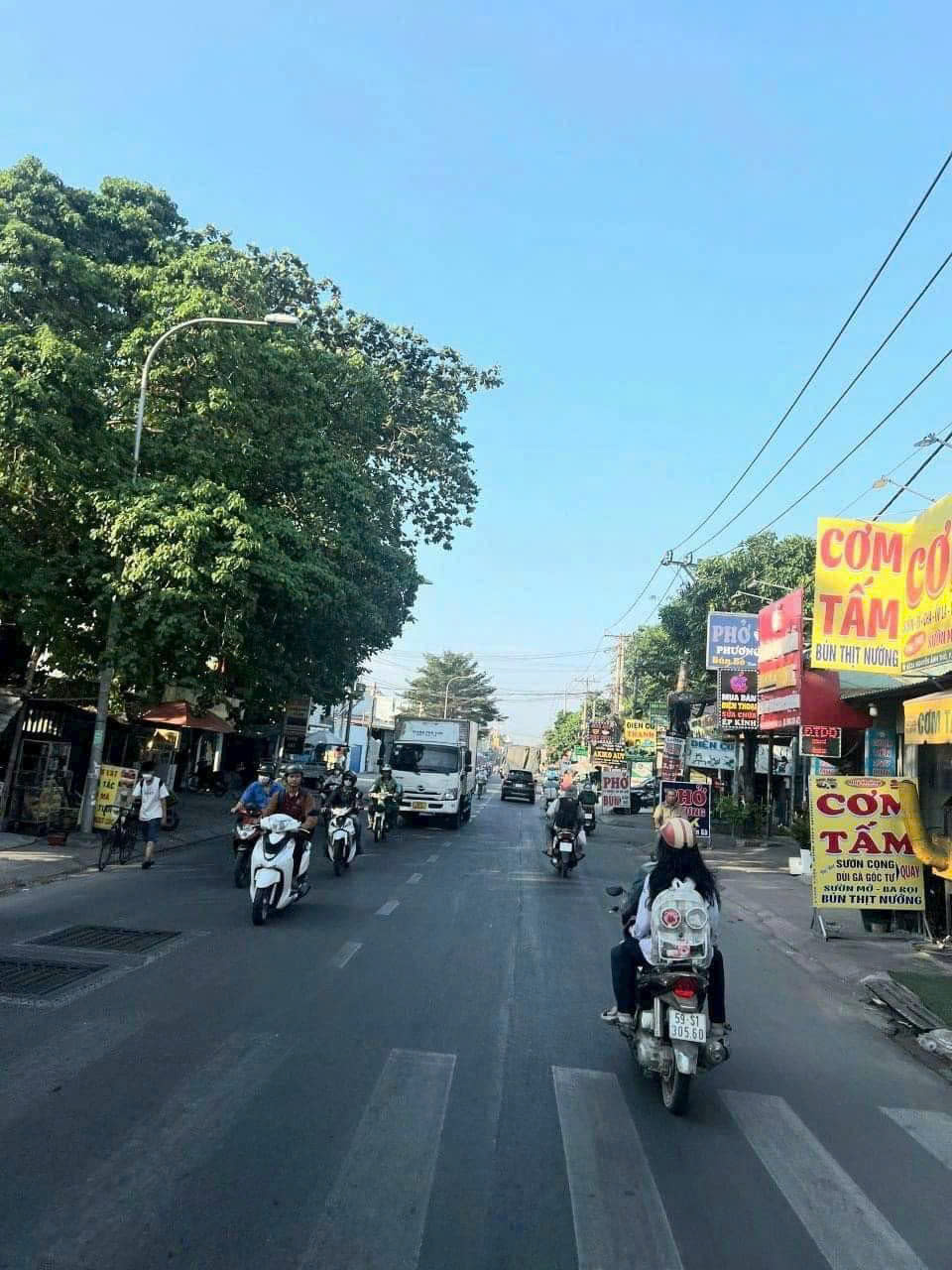 z5846384774214_929b75339f737f8b1c721275dcdfc70b