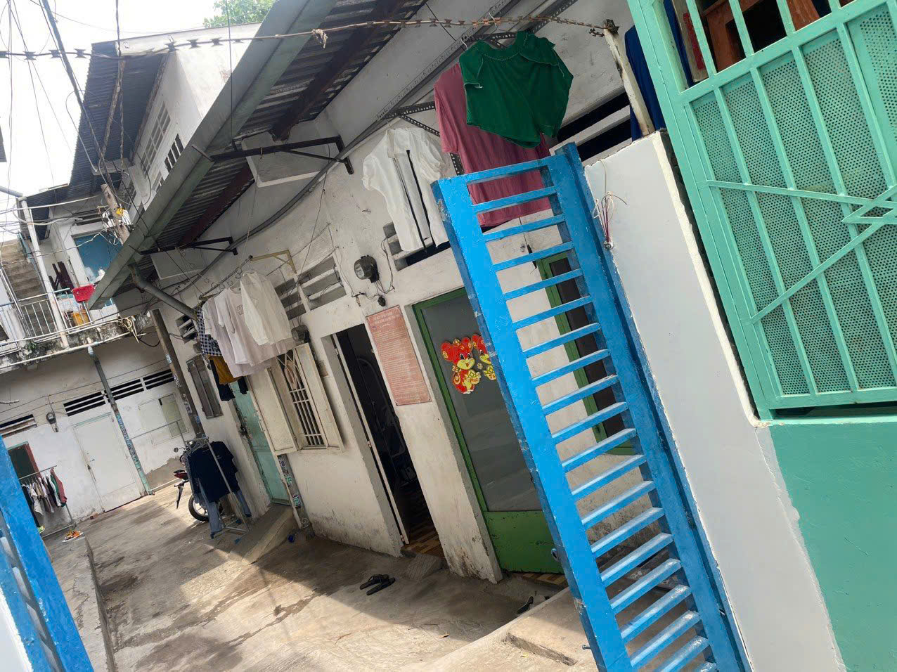 z5848702941815_d270d155360ac7167944fc01150ec83b