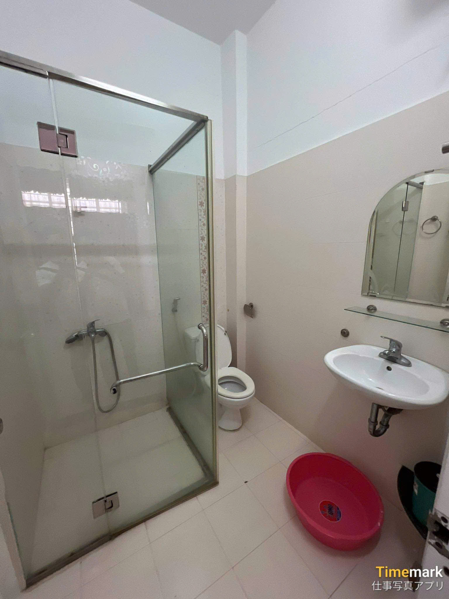 z5852030446749_736dc0c75fa56e5e9b8f59f6f4d72d8e