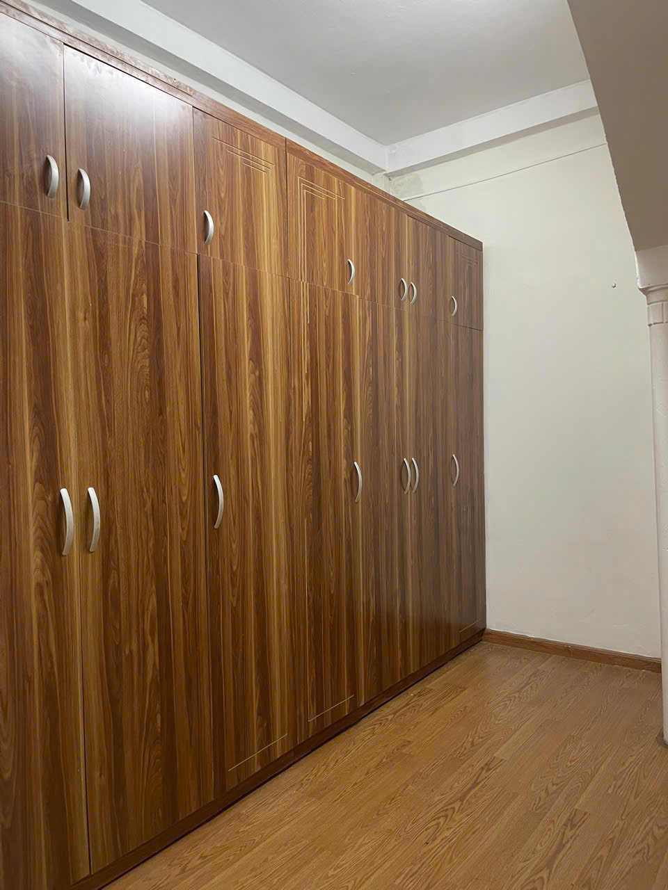 z5852630491996_847a3cfce09cbaa8adeca9f748a1fc69