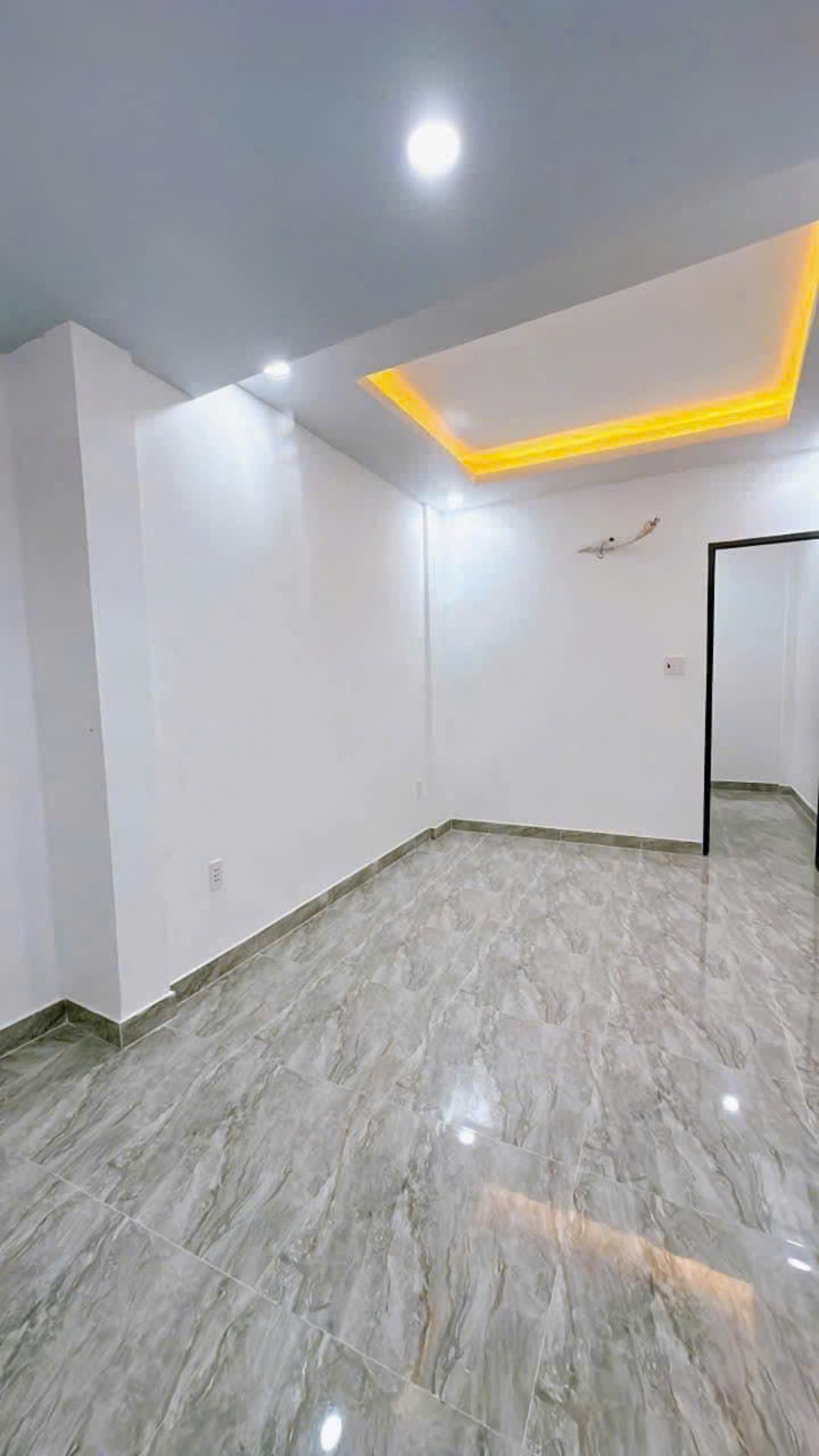 z5853253915911_9ee0cdb3b10429a9a40d0a5a63f8fdb7