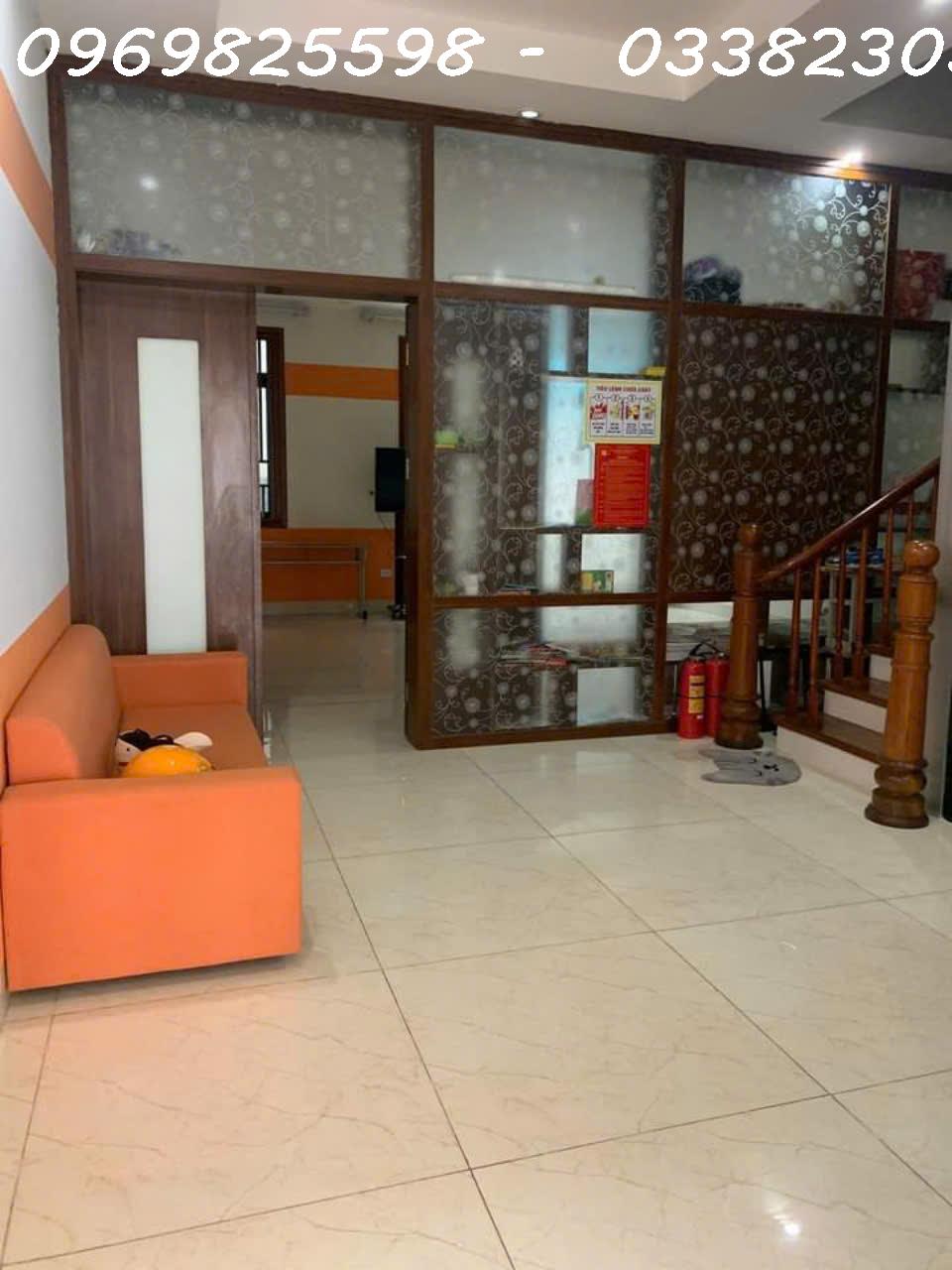 z5855490996917_e2d4f6251d84e0044fe742650f167286