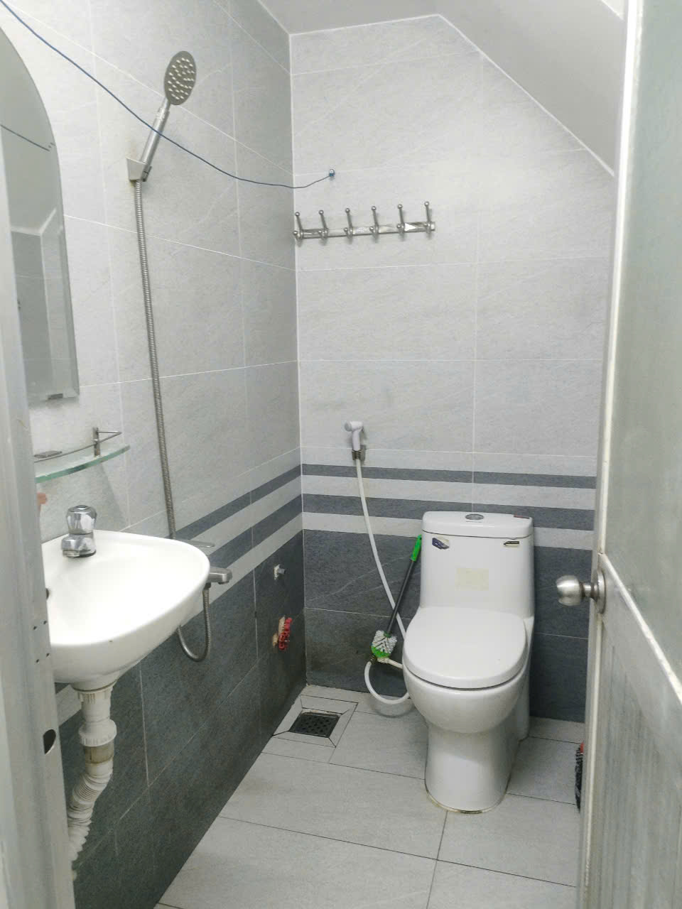 z5855772187843_8f44fdaa883a18655036fa02ba1652d7