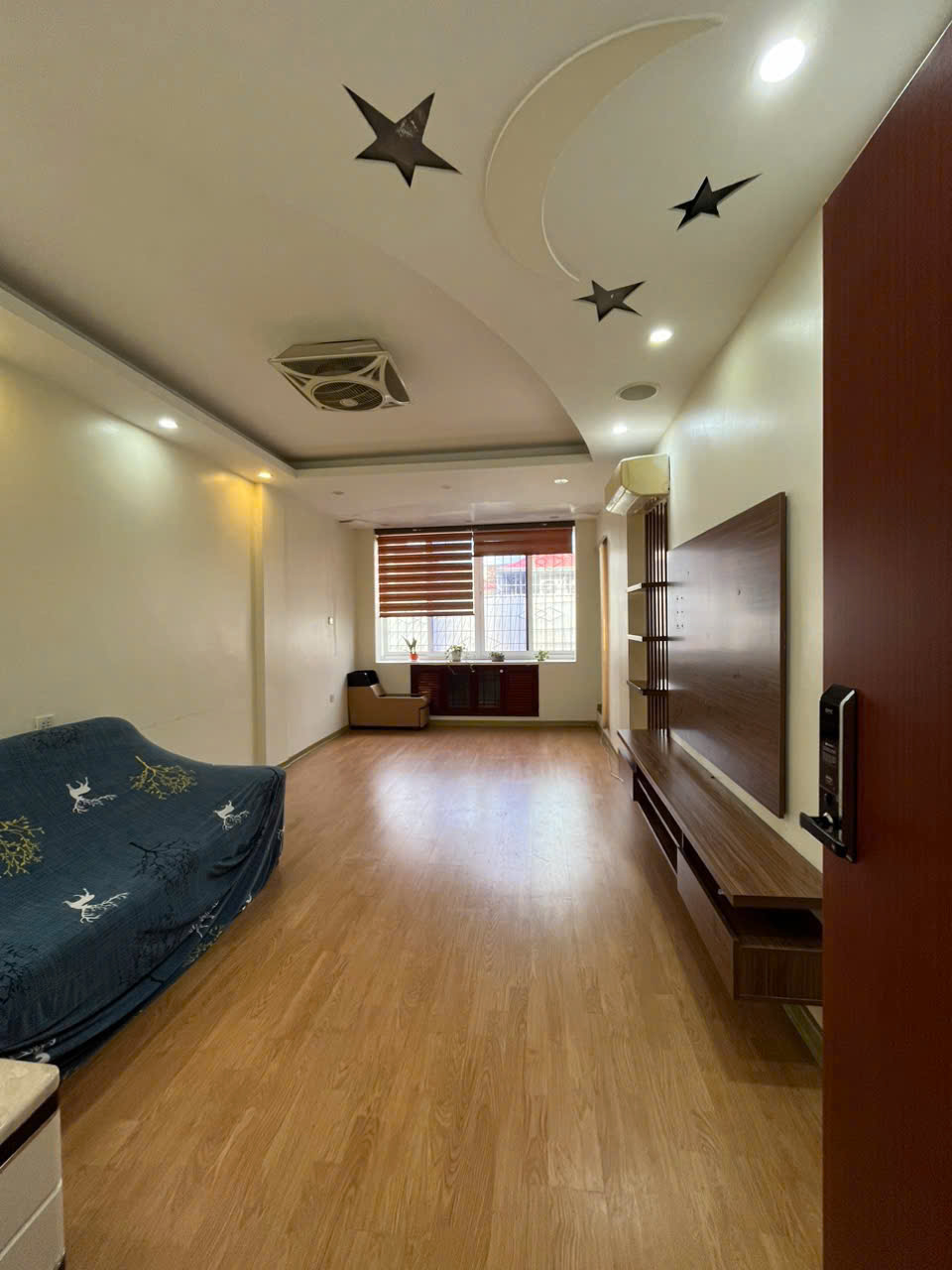 z5856042061837_39e69a3de6285d1a8904ab43b5d15d1e