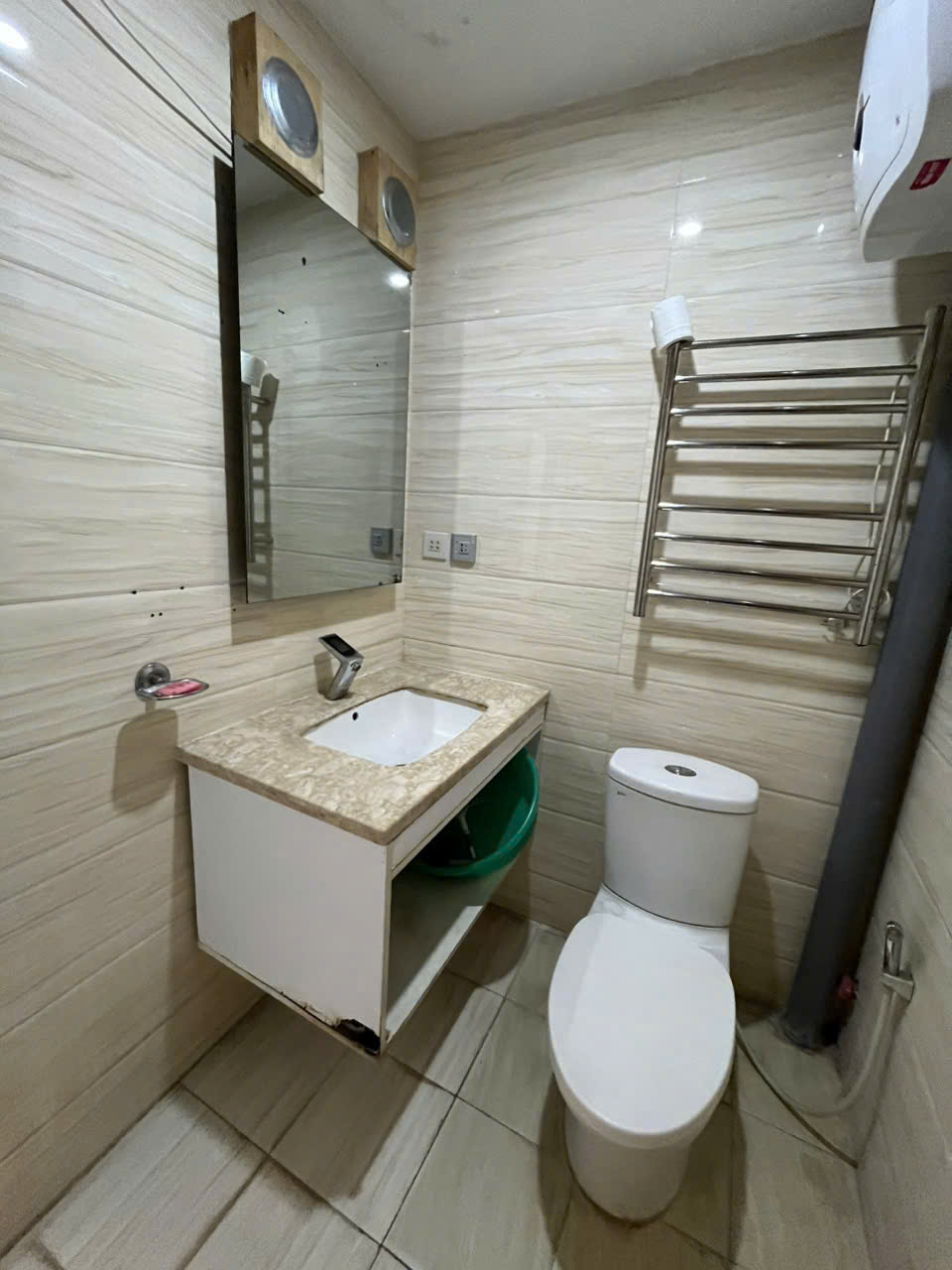 z5856042065140_d4ac01a68e57a5fe77121b12c4b67186