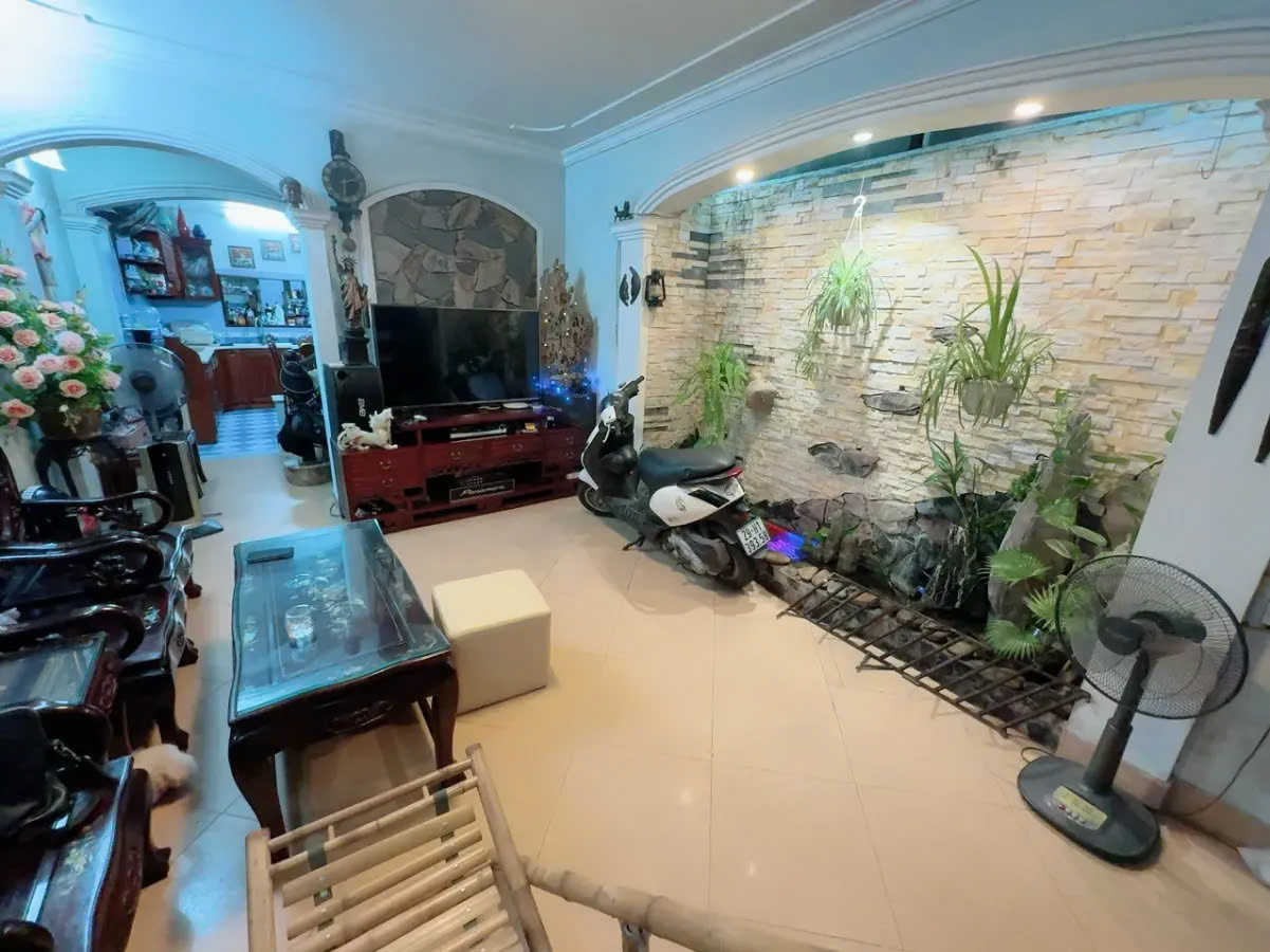 z5858240717123_244ace36624985d4fa1703954e8118e7