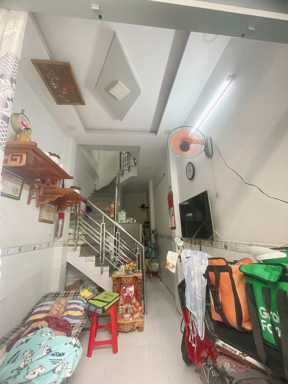 z5858990493213_17916f3f1feb60e66ec99af232a7bfae