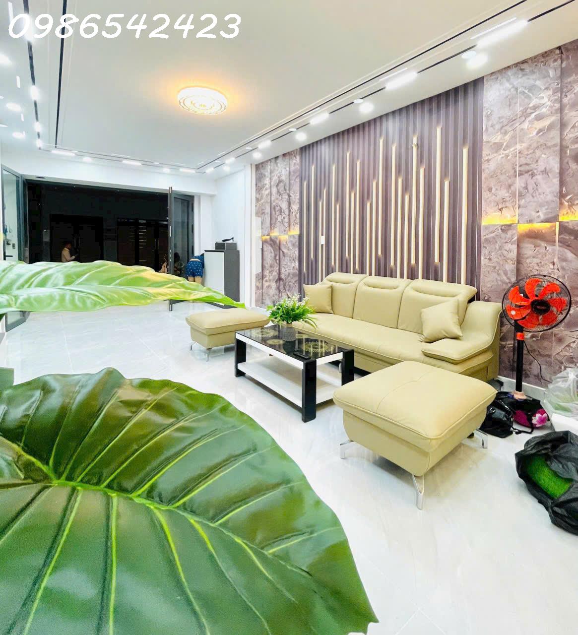 z5866390534528_383c3727c31fe92489a16eab5e0bd67b