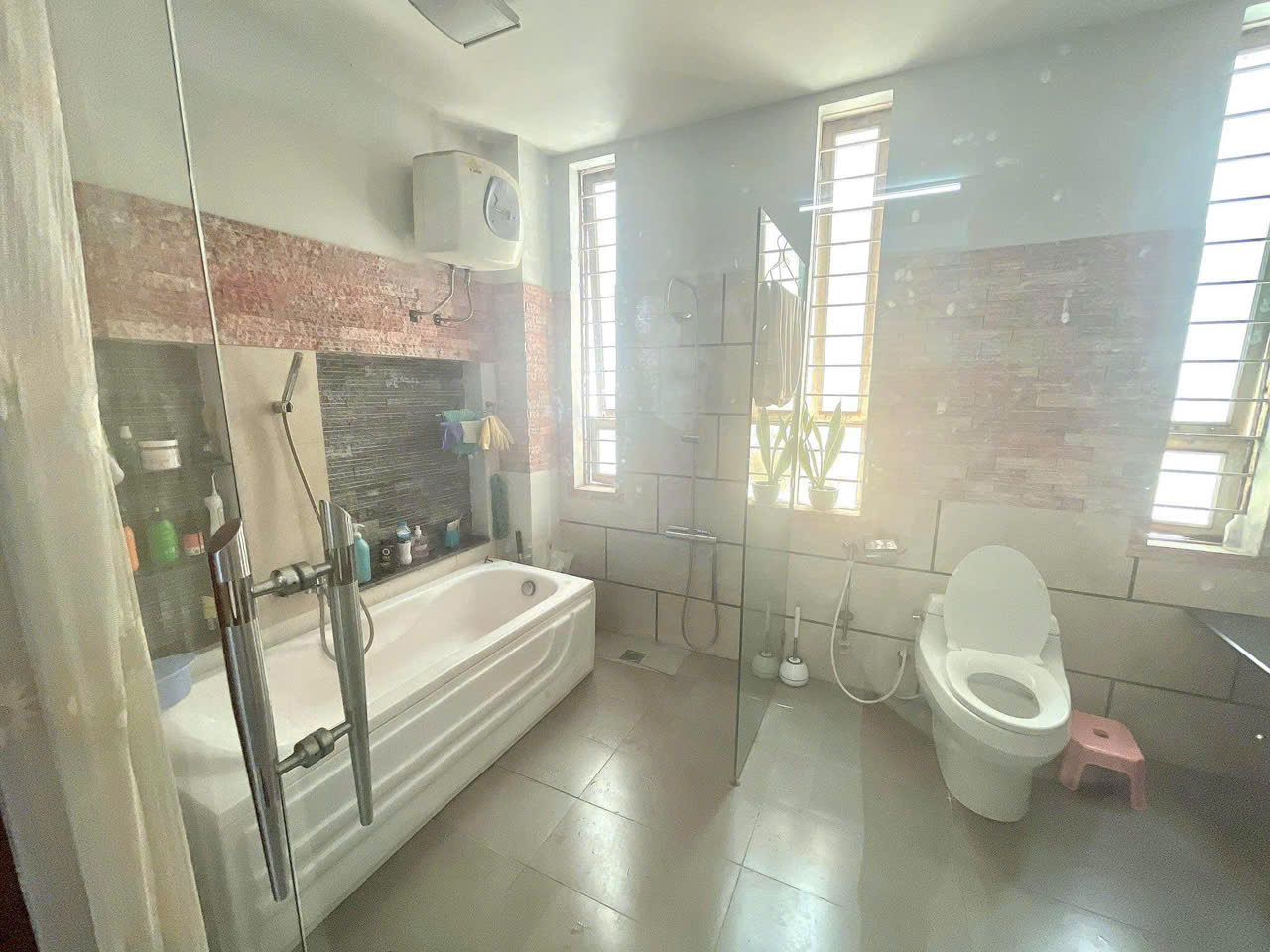 z5867346312353_53ca9c40e2058afd1e99623a68e11eaf