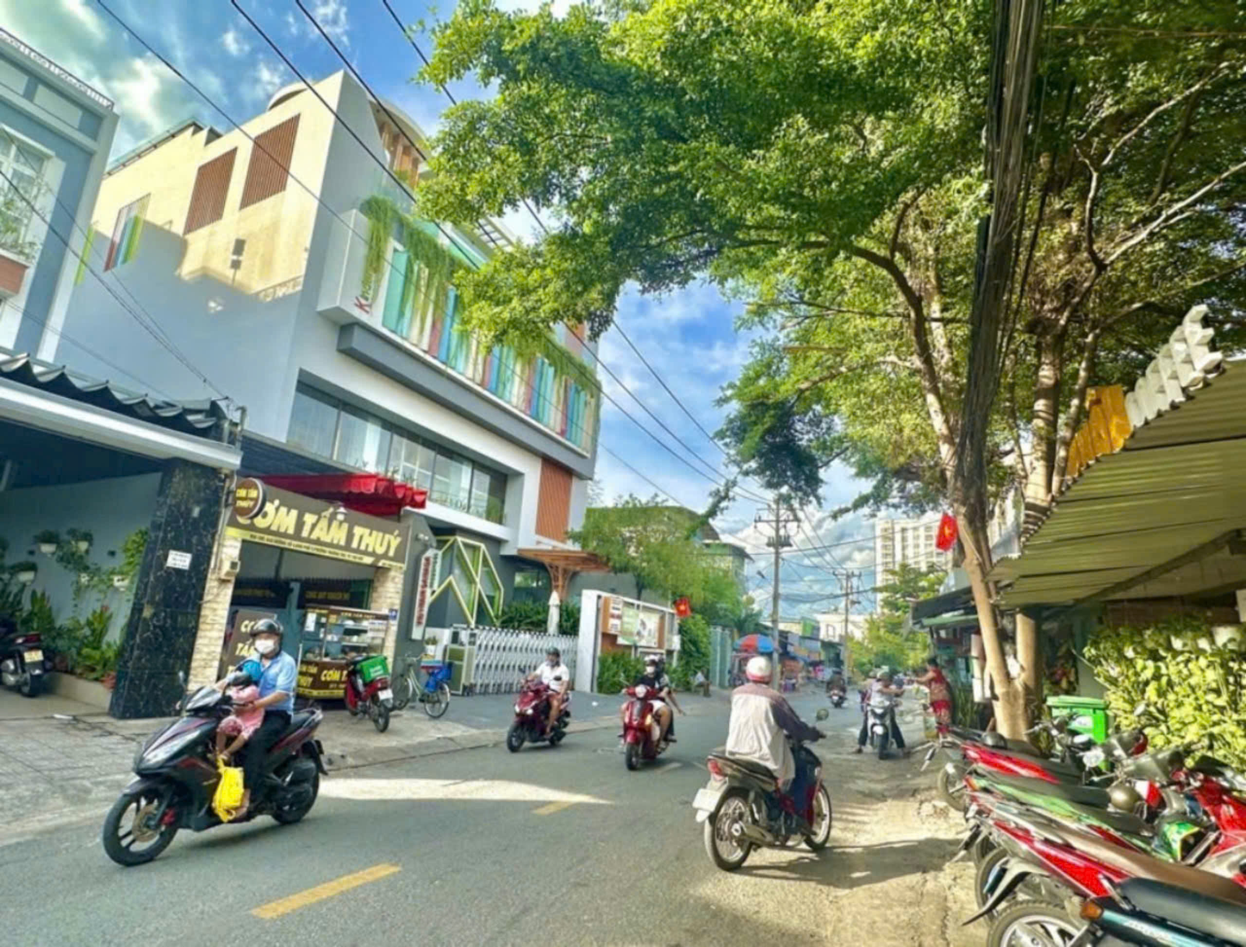 z5881867068471_128a6b3fe718fdc6feac03abad08cf23