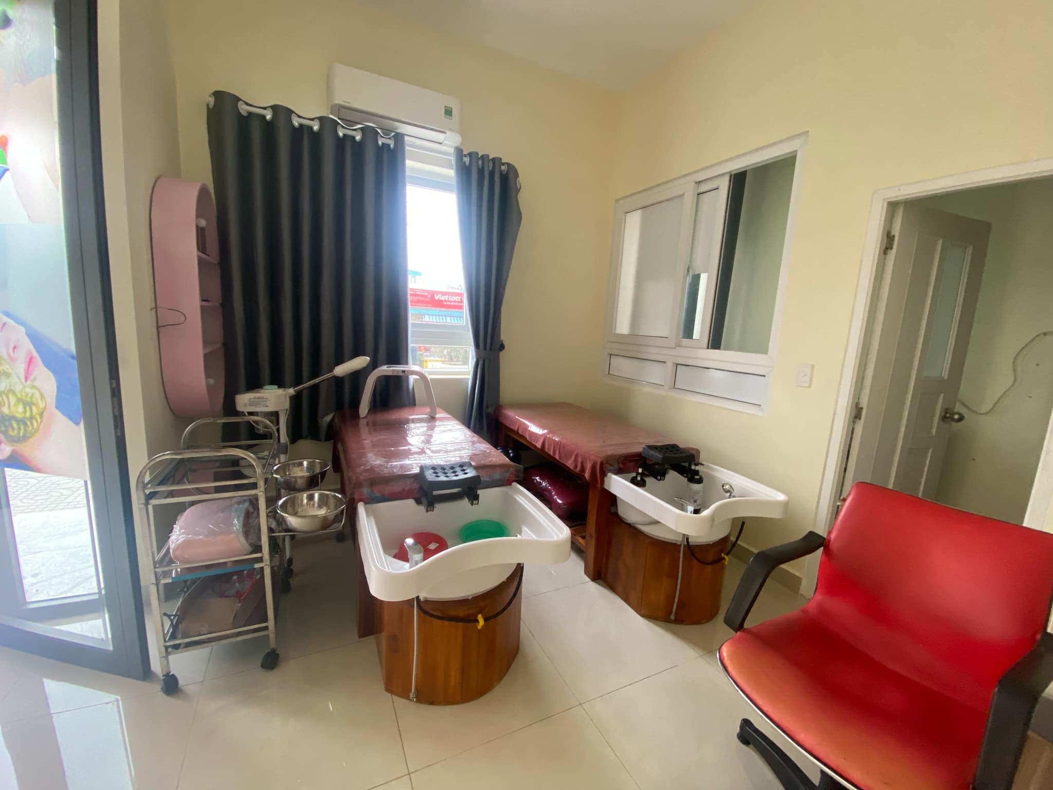 5bf83799-3e0e-408b-8ec7-7827d38c194d