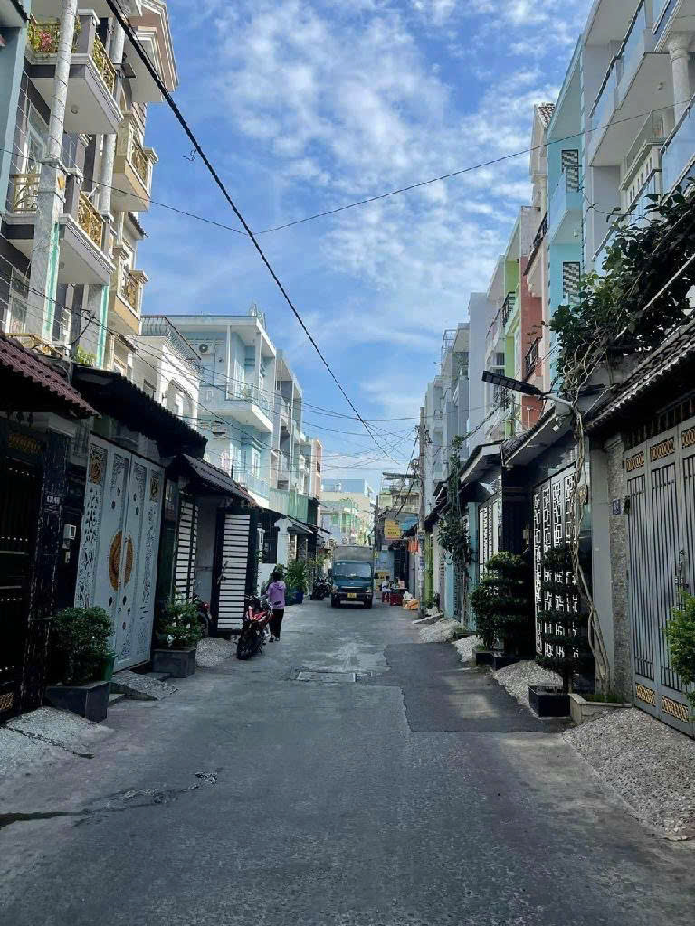 z5806479973722_9621360b2ac283a13e2d5fe3dca6329a