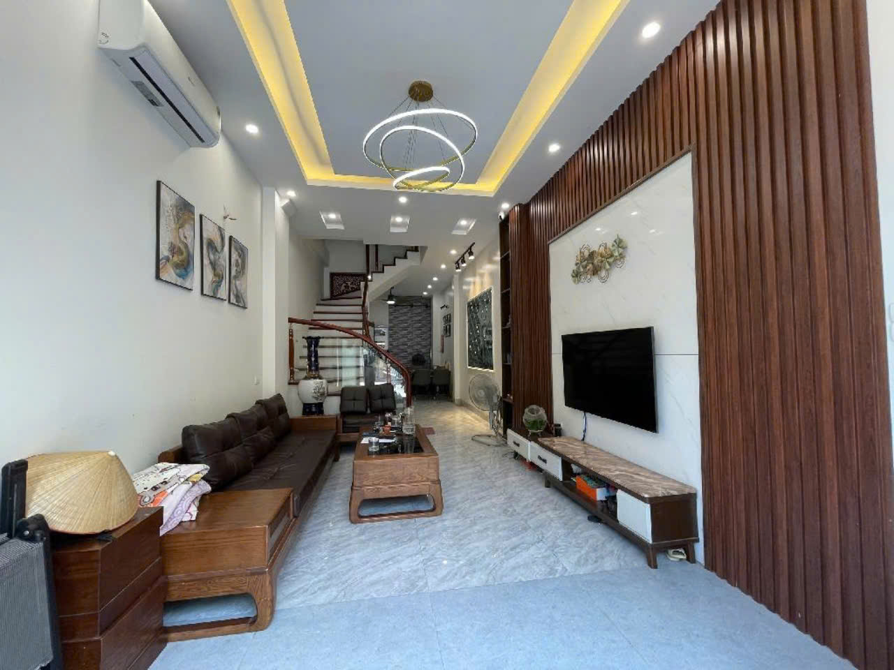 z5969713509394_eb2cf3f230831579515b1800b35c6a9b