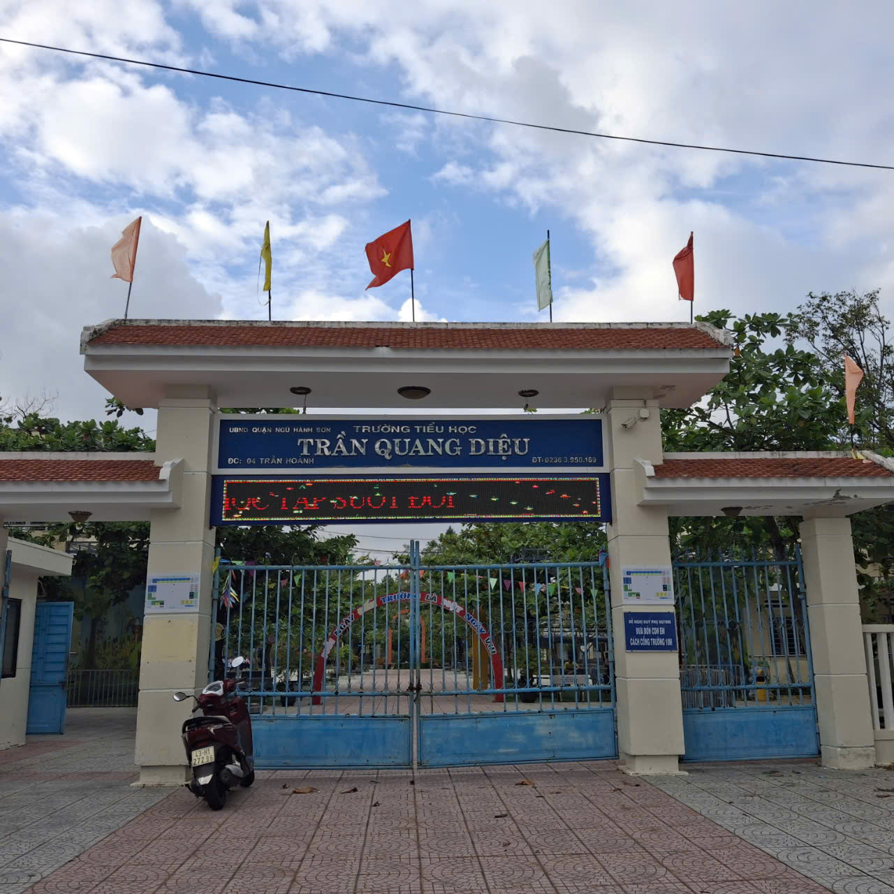 z6007052212497_809d4a41ae7d188f3aa38855991da2dd