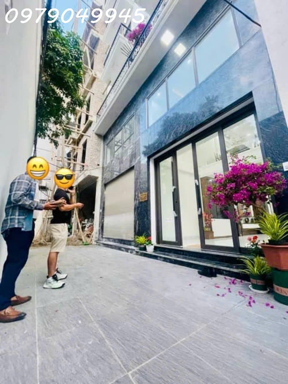 z6045845830655_06d8e56a97cab188f8d405c8455d55e3