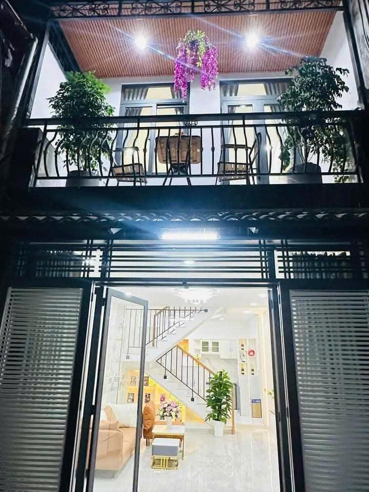 ban-nha-duong-dong-den-tan-binh-ban-phuong-11-quan-tan-binh-0922196969-0